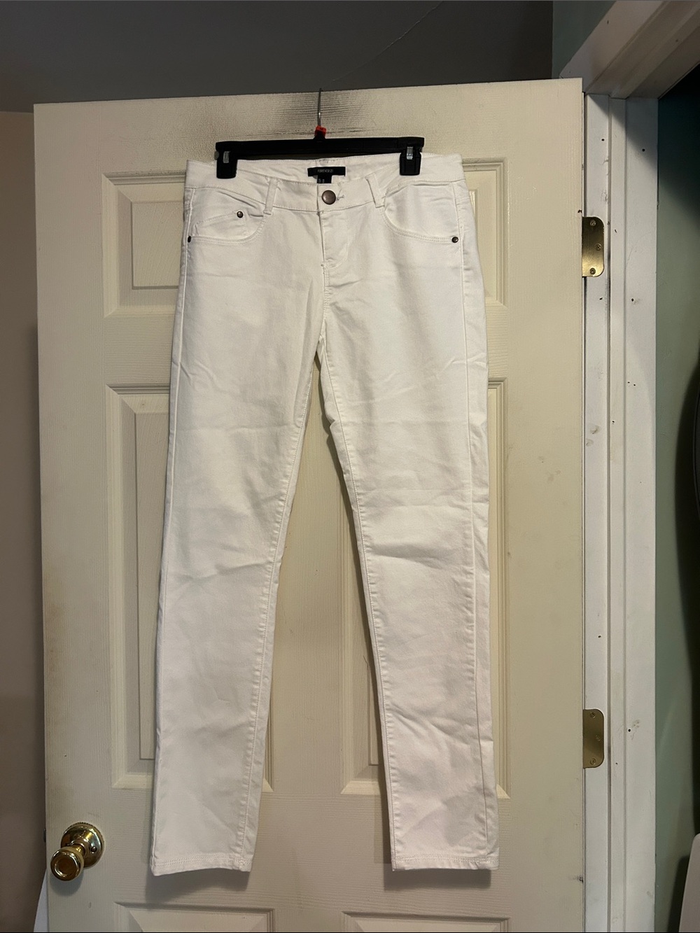 Forever 21 White Jeans Size Medium